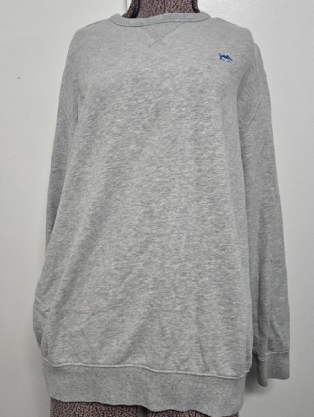 Southern Tide Mens Crewneck Sweater Grey Skipjack Tuna Logo Size Large